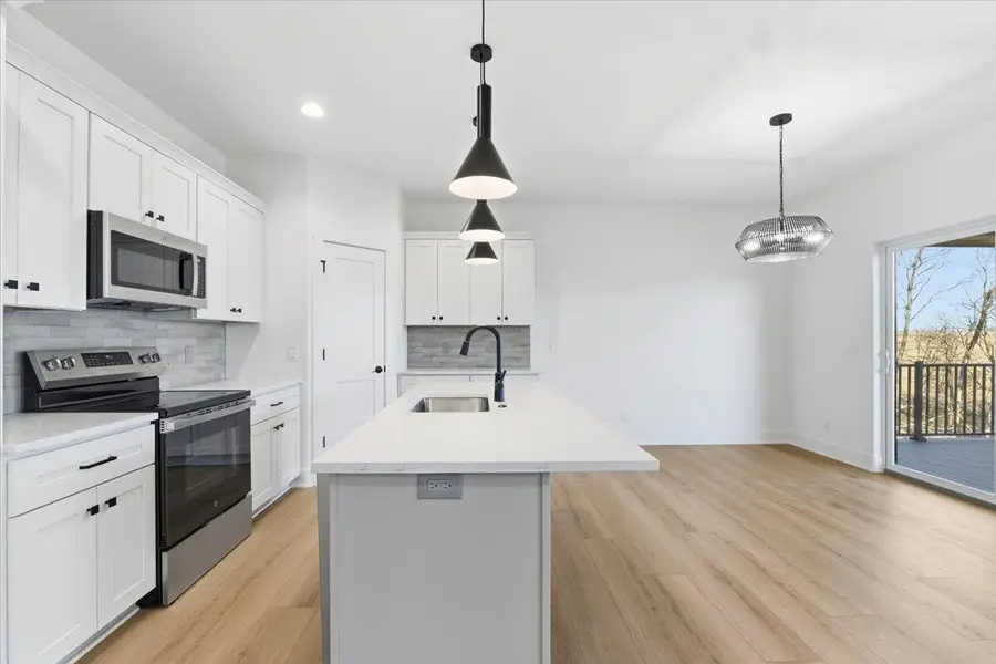 5356 W Ardmore Street, Council Bluffs, IA 51503 - Image #2