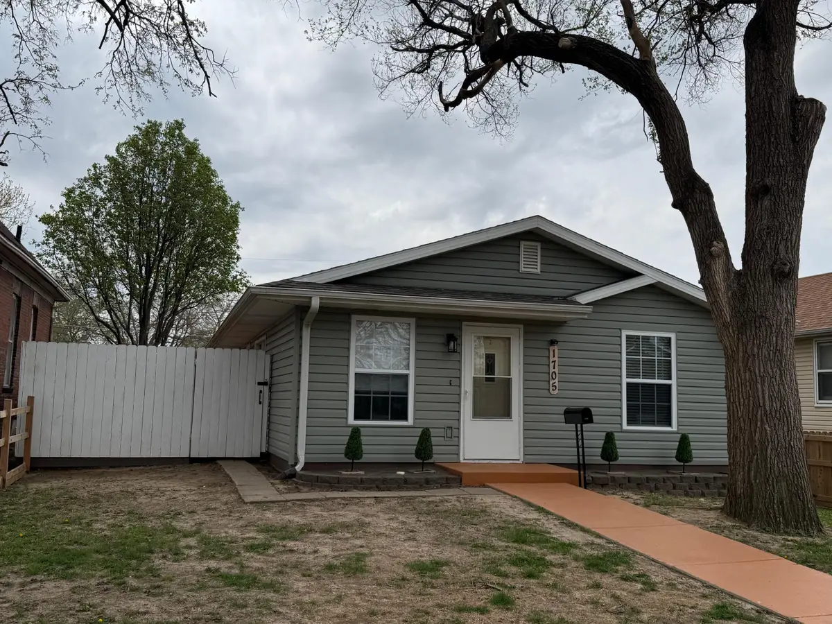 1705 2nd Avenue, Council Bluffs, IA 51501 - #1