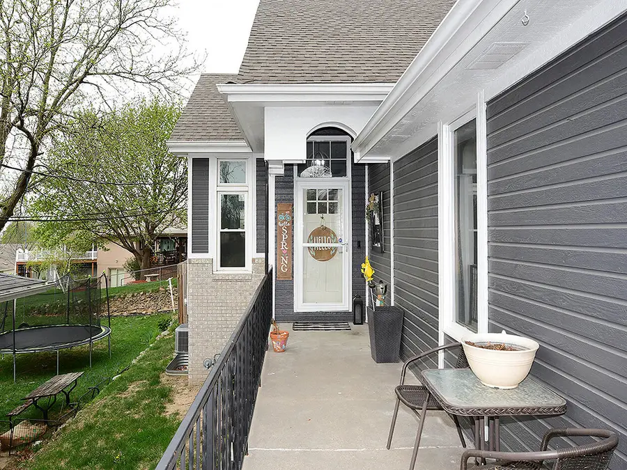 2404 Lockwood Pl. Place, Council Bluffs, IA 51503 - #2