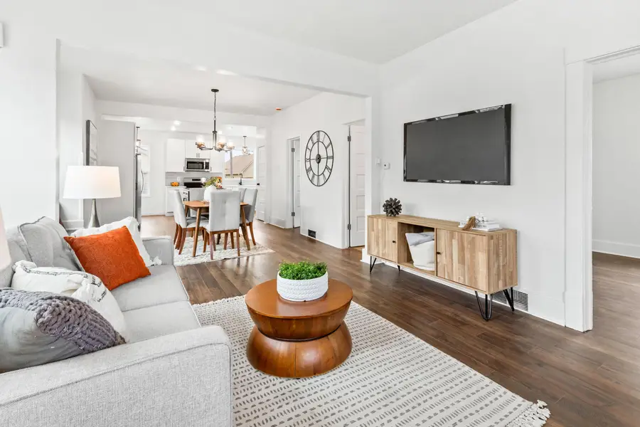 2415 Avenue F, Council Bluffs, IA 51501 - #3