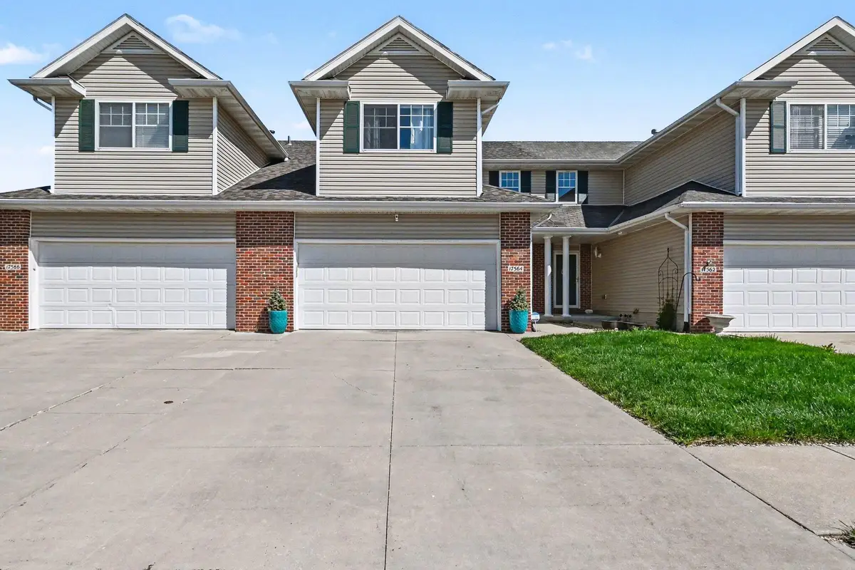 17564 Parker Plaza, Omaha, NE 68118 - #1