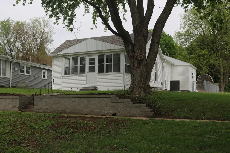 307 E 4th Street, Malvern, IA 51551 - #2