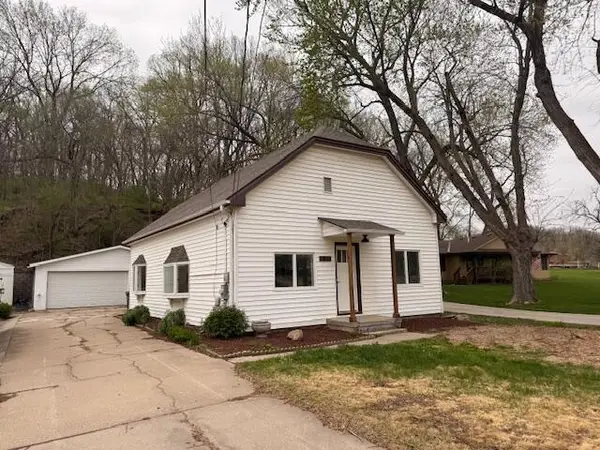 1822 N Broadway, COUNCIL BLUFFS, IA 51503