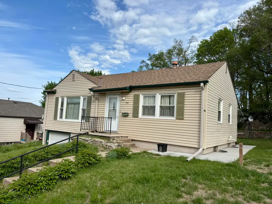 706 Wilson Avenue, Council Bluffs, IA 51503 - #3