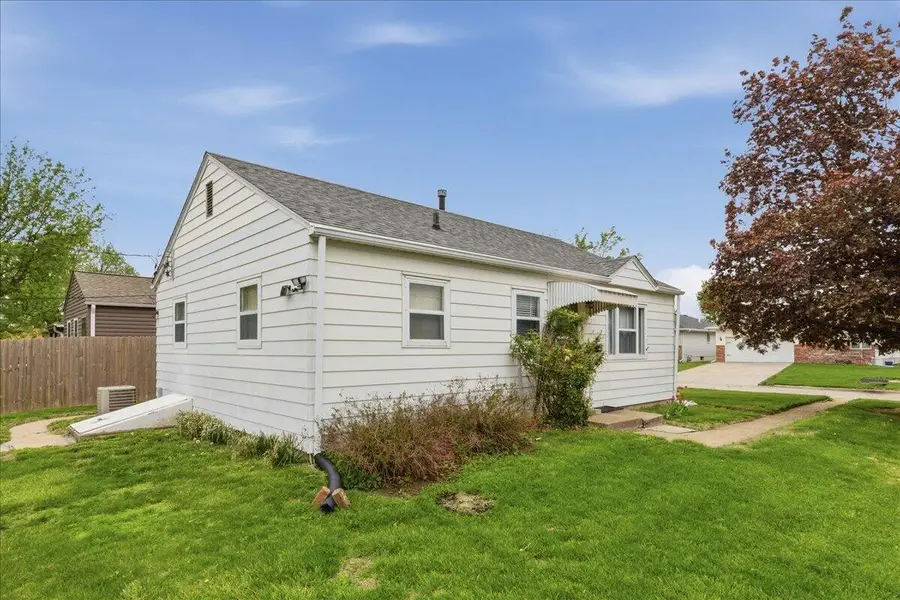 3101 8th Avenue, Council Bluffs, IA 51501 - #2