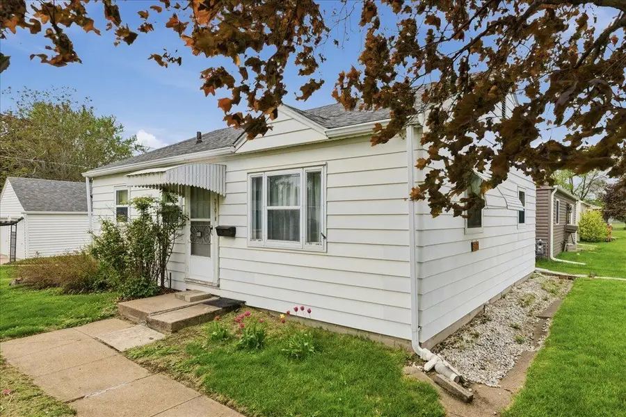 3101 8th Avenue, Council Bluffs, IA 51501 - #3