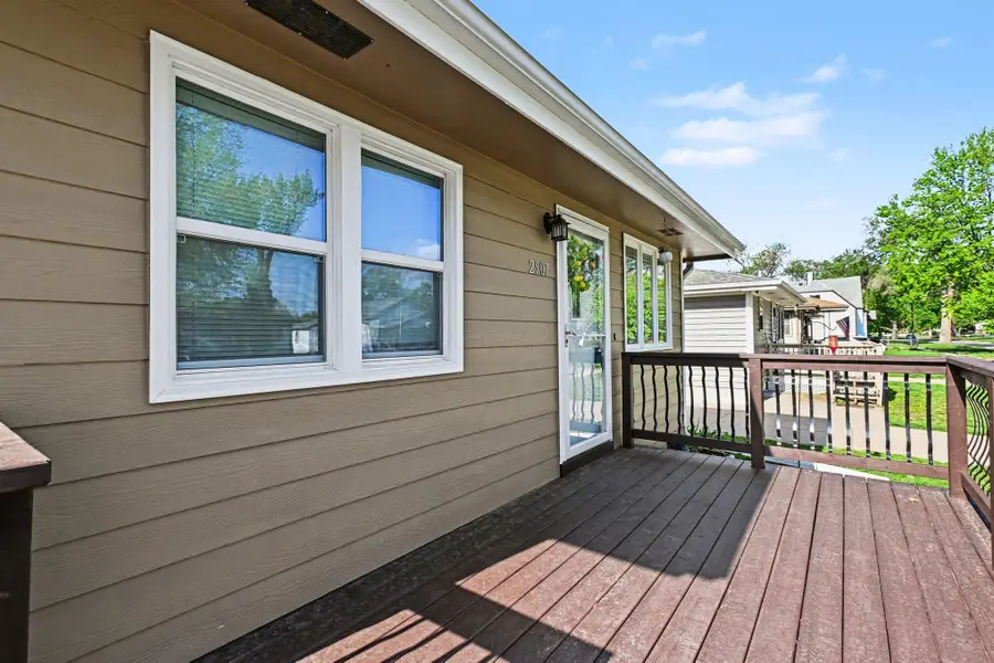 2907 Avenue I, Council Bluffs, IA 51501 - #3