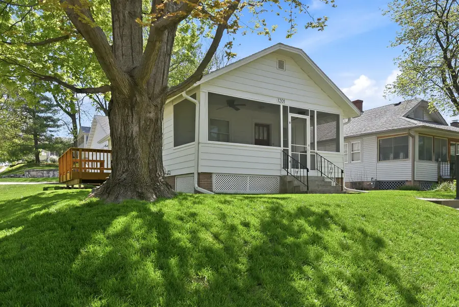 1201 S 44th Street, Omaha, NE 68105 - #3
