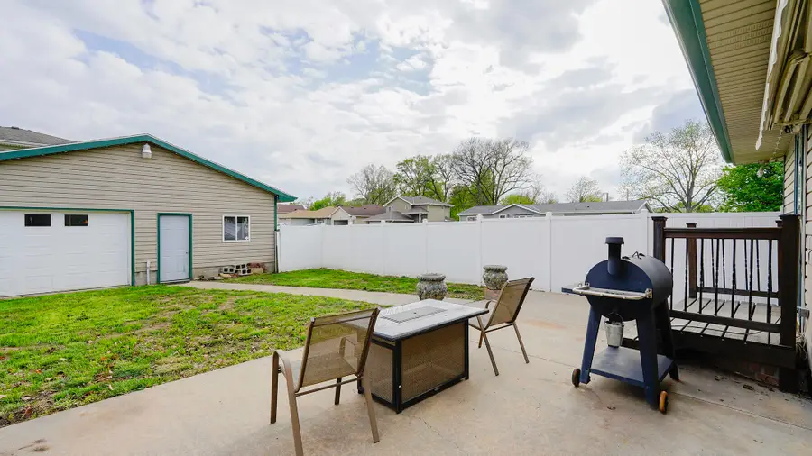 1523 24th Avenue, Council Bluffs, IA 51501 - #3