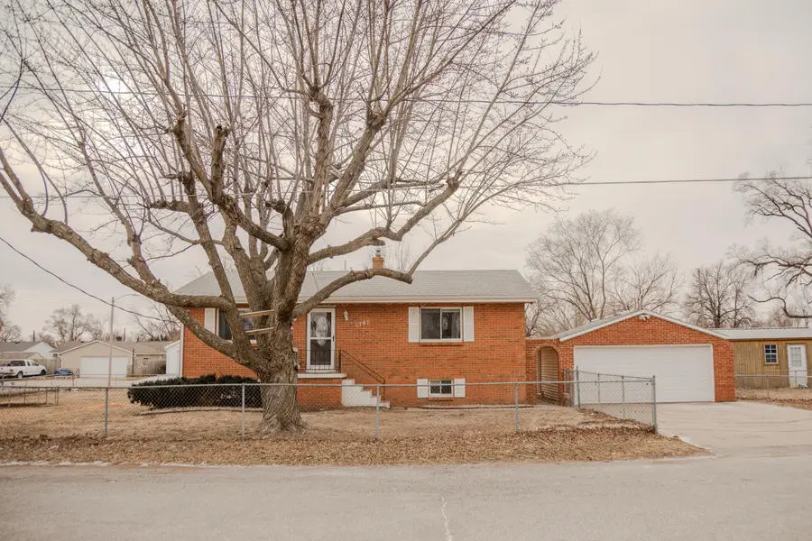 1307 Neptune Drive, Carter Lake, IA 51510 - Image #2