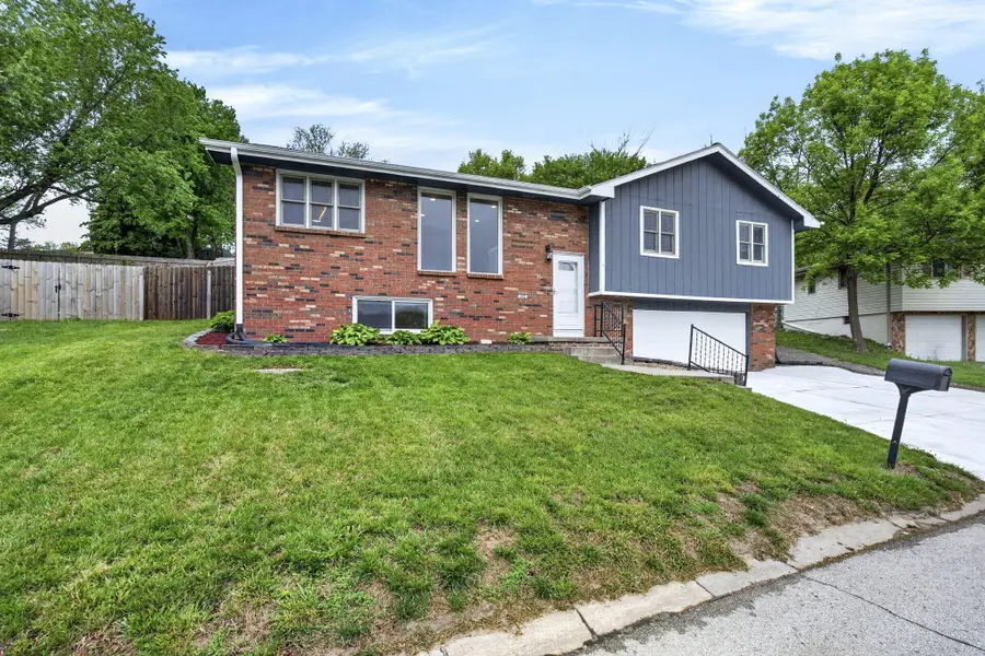 122 Rosebud Lane, Council Bluffs, IA 51503 - #2