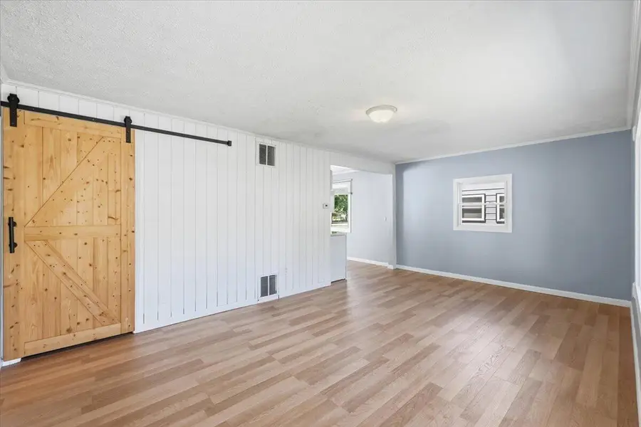 2741 Avenue G, Council Bluffs, IA 51501 - #2