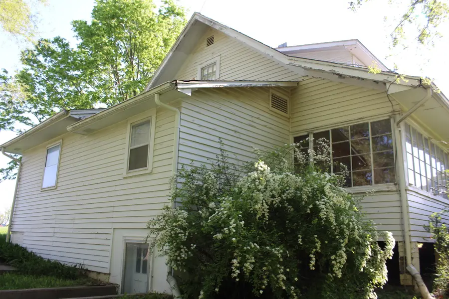 2156 Cottonwood Street, Missouri Valley, IA 51555 - #3