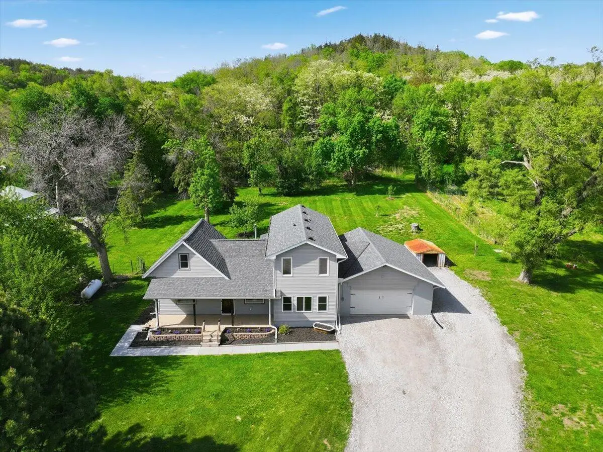 20024 Allis Road, Pacific Junction, IA 51561 - #1