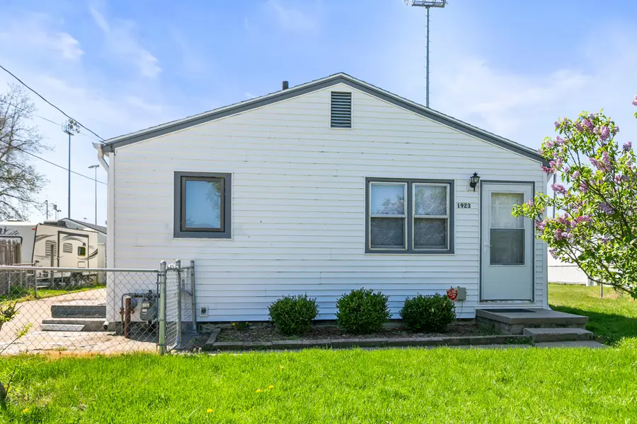1923 Avenue L, Council Bluffs, IA 51501 - #2