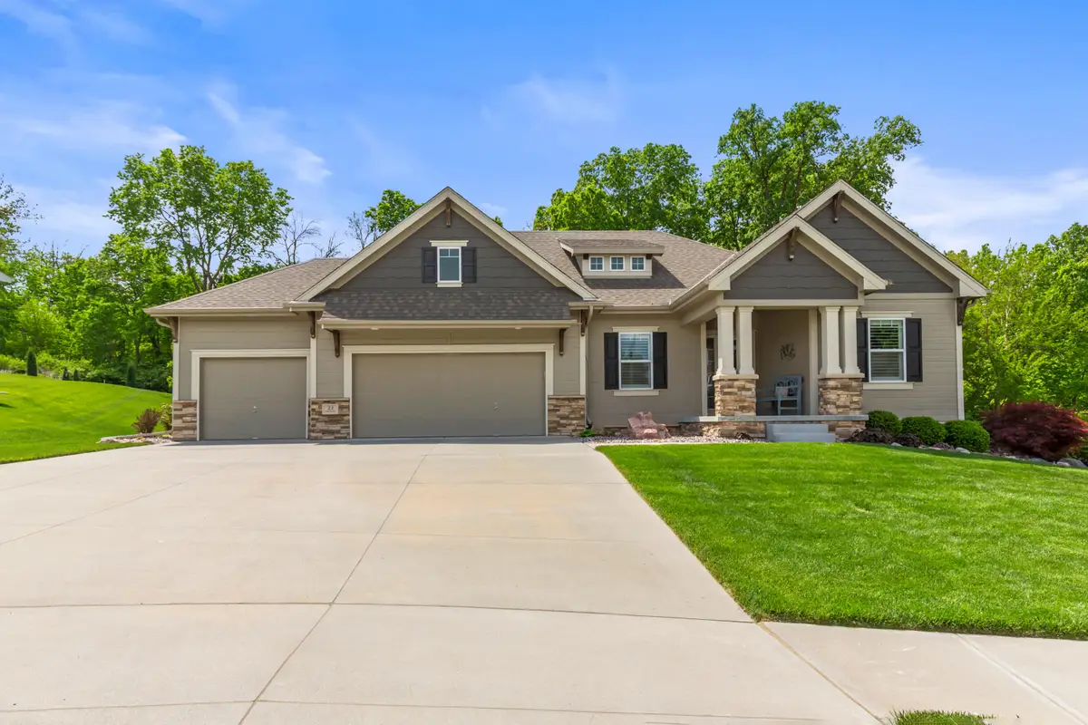 23 Lilac Circle, Council Bluffs, IA 51503 - #1
