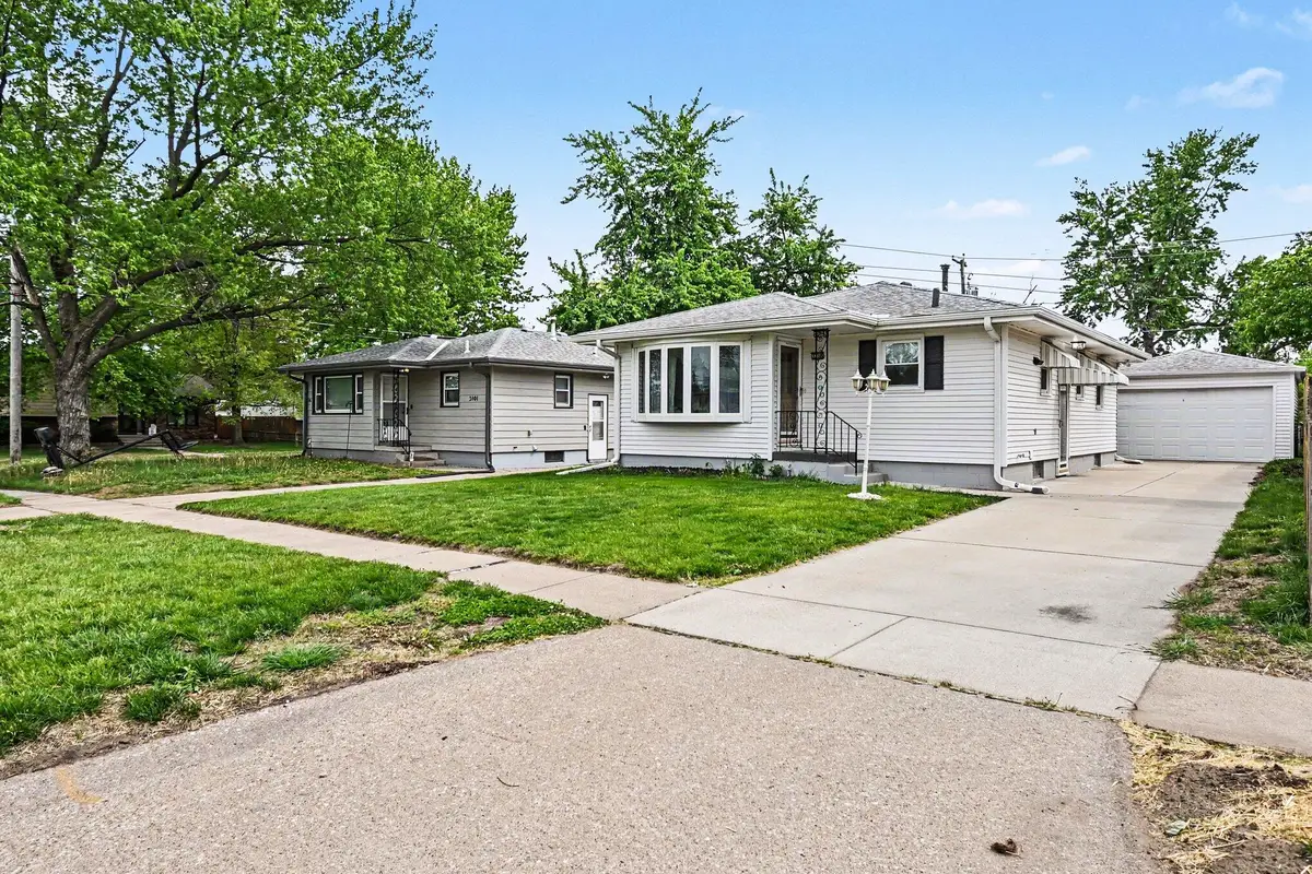 3105 Avenue I, Council Bluffs, IA 51501 - #1