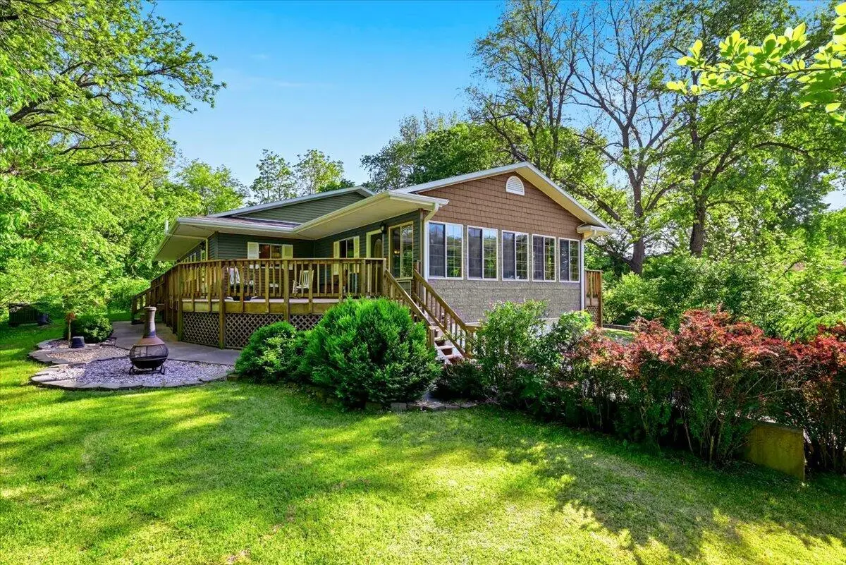 2656 Wa-shaw-tee Road, Hamburg, IA 51640 - #1
