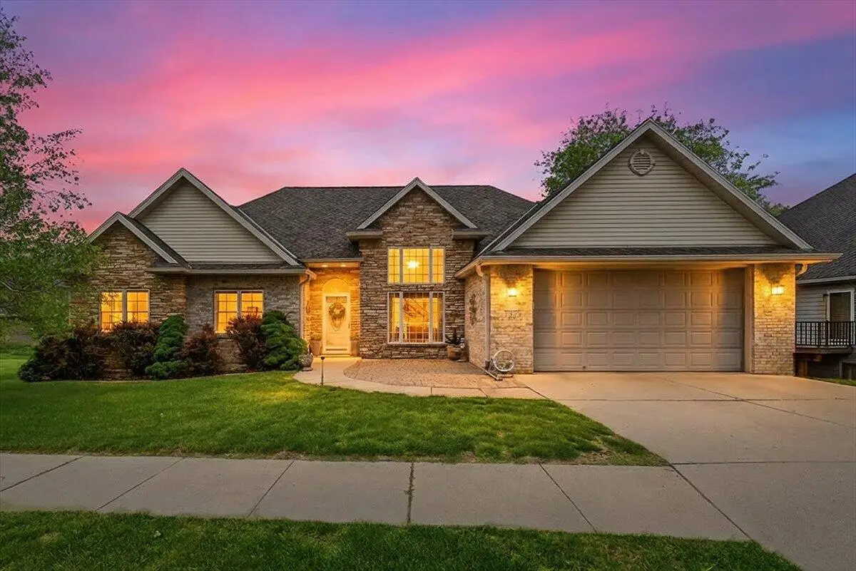 1518 Skyline Drive, Council Bluffs, IA 51503 - #1