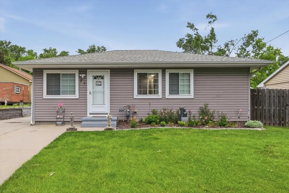 23 Arnold Avenue, Council Bluffs, IA 51503 - #1