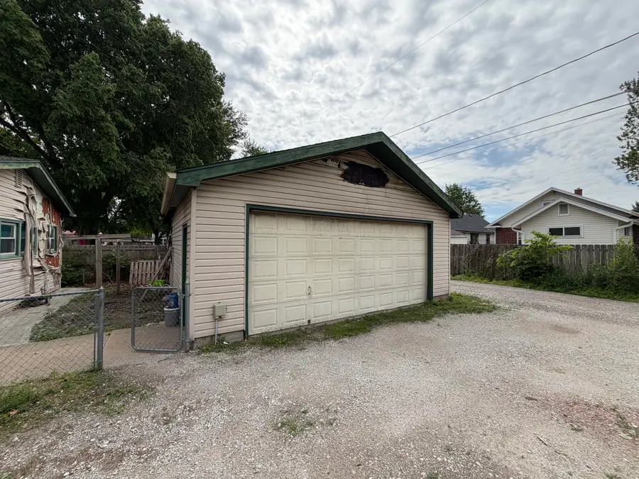 2011 Avenue D, Council Bluffs, IA 51501 - #3