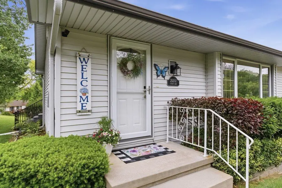 20202 Steven Lane, Council Bluffs, IA 51503 - #3