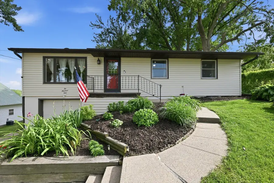 209 W 8th Street, Logan, IA 51546 - #2
