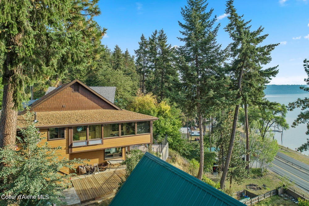 1835 S SILVER BEACH RD, Coeur d'Alene, ID 83814 BHGRE