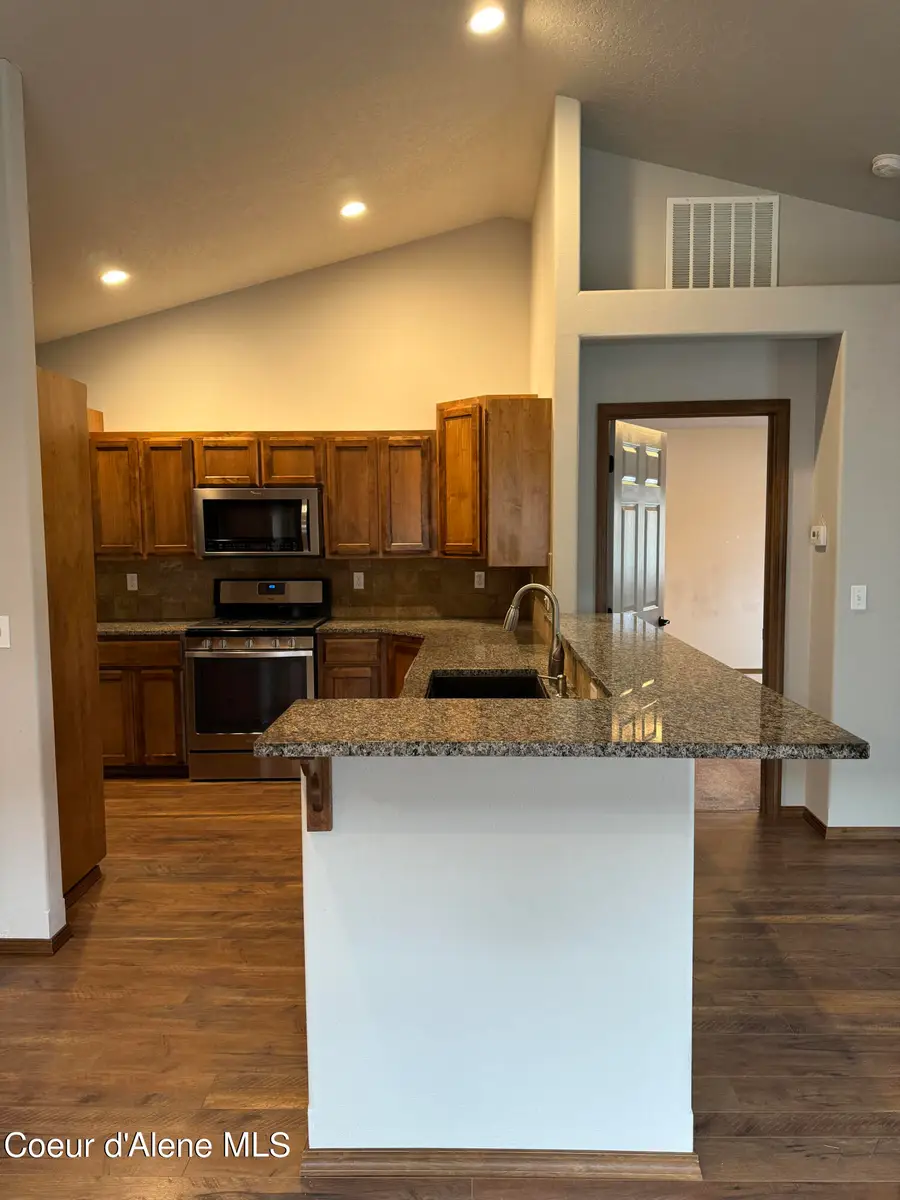 843 W Woodlawn DR, Hayden, ID 83835 - #2