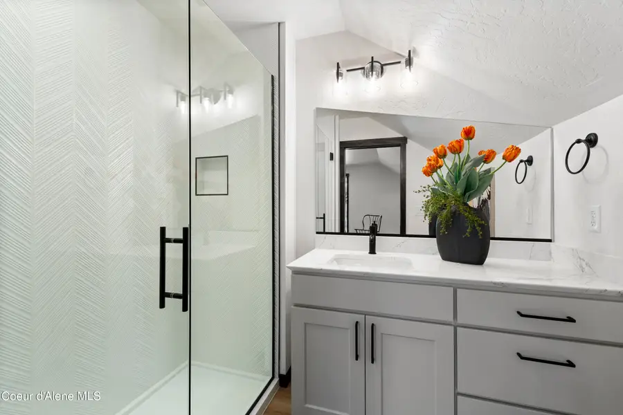 9008 W Swather Ave, Rathdrum, ID 83858 - Image #2