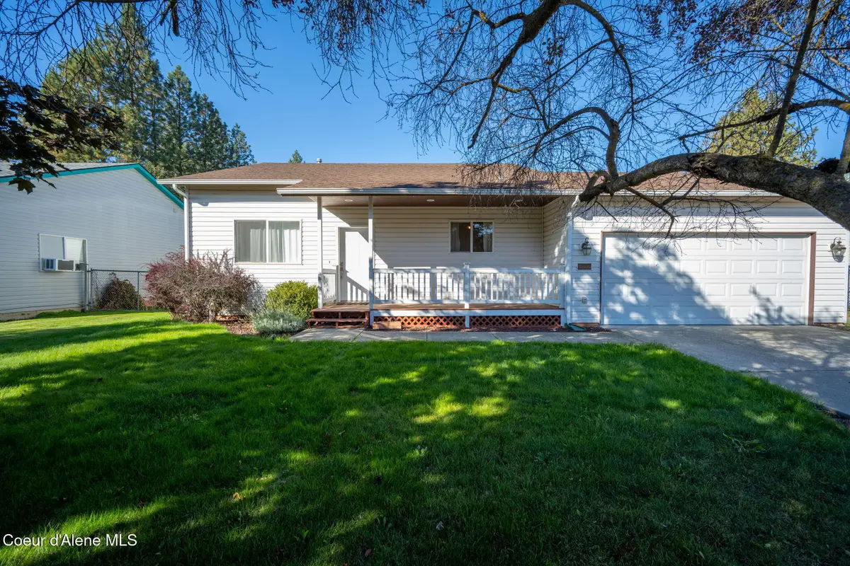 6886 W TOMBSTONE ST, Rathdrum, ID 83858 - Image #1