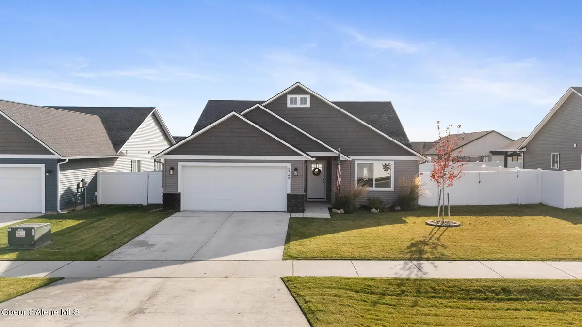 5748 W THEISMANN RD, Rathdrum, ID 83858 - Image #1