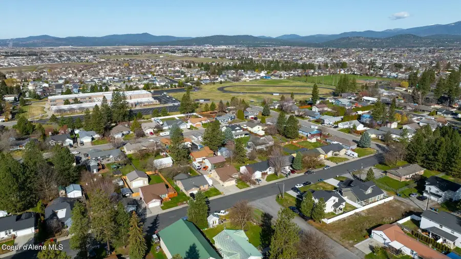 206 W 17TH AVE, Post Falls, ID 83854 - Image #2