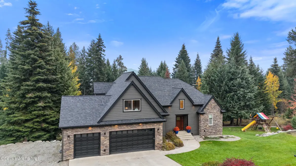 11560 N WATERFORD LOOP, Hauser, ID 83854 - Image #1