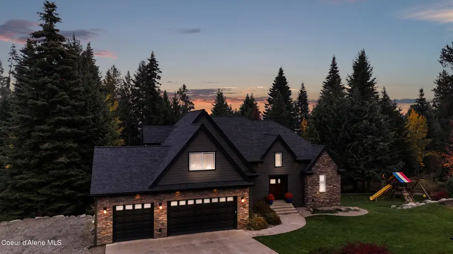 11560 N WATERFORD LOOP, Hauser, ID 83854 - Image #2