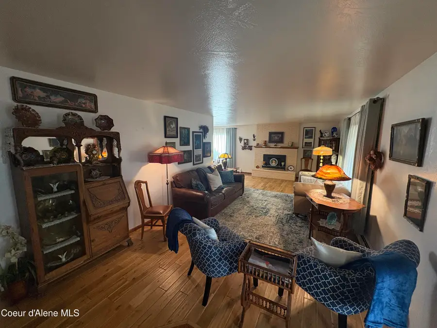 830 N 17th St, Coeur Dalene, ID 83814 - Image #3