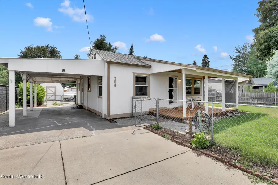 706 W Davidson Ave, Coeur Dalene, ID 83814 - Image #2