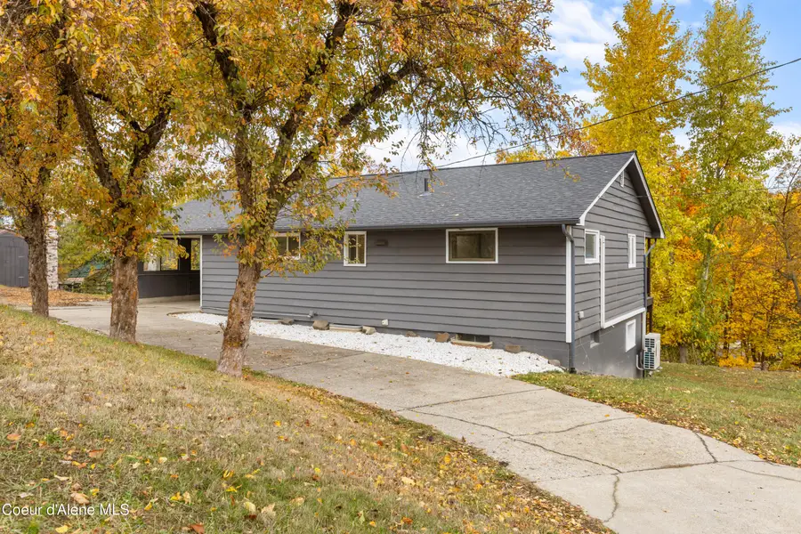 534 Washington Ave, Saint Maries, ID 83861 - Image #2