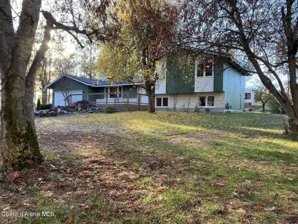 27603 N Cottonwood RD, Chattaroy, WA 99003