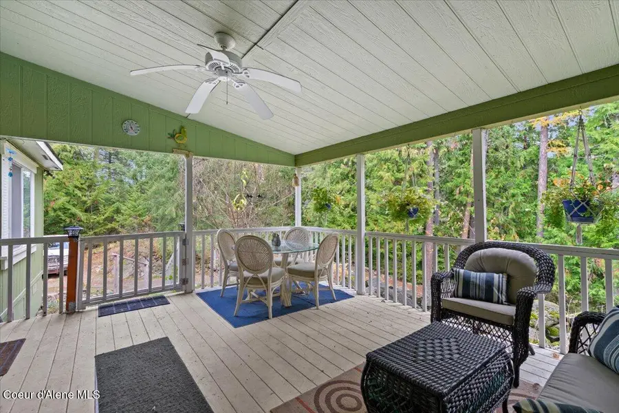 9864 Bottle Bay Rd, Sagle, ID 83860 - Image #3