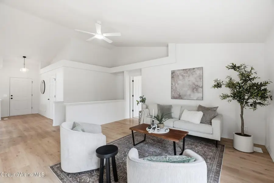 1664 W DURHAM DR, Coeur Dalene, ID 83815 - Image #3