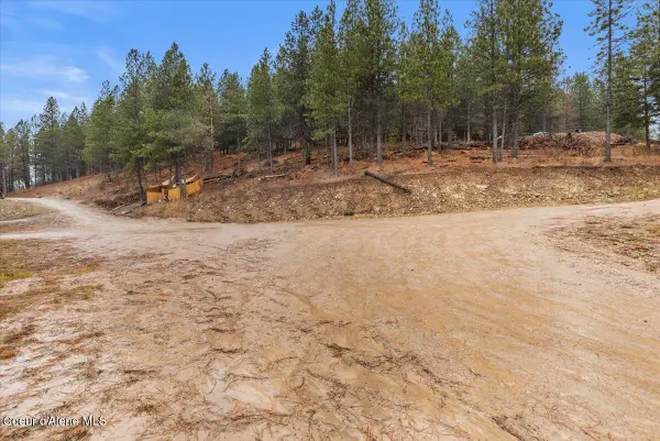 2972 South Fork Ridge Rd, Smelterville, ID 83868