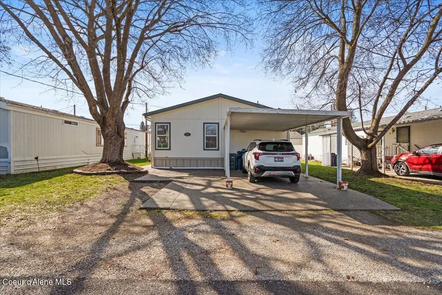 568 W MYRIAH LOOP #18, Coeur Dalene, ID 83815 - Image #2