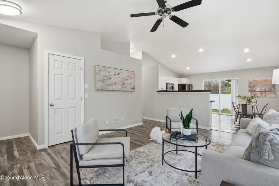 7488 N WHEATFIELD DR, Coeur Dalene, ID 83815 - Image #3