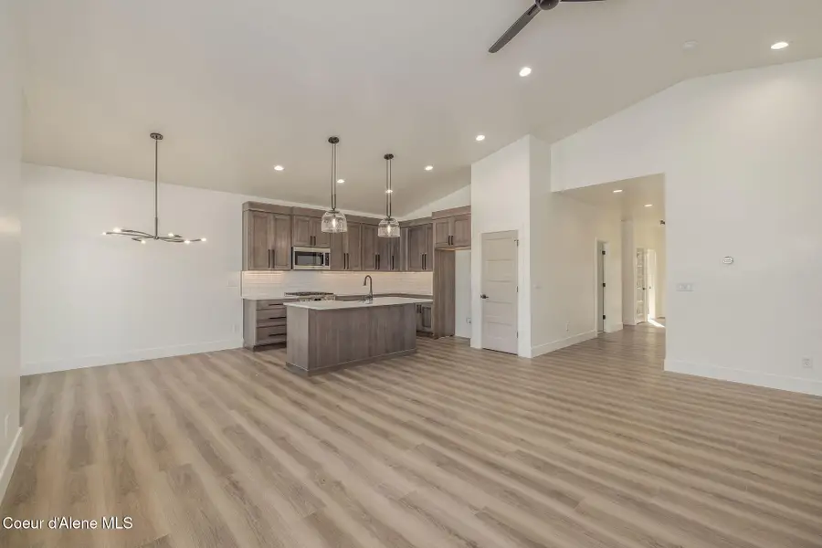 9117 W Cultivator Ave, Rathdrum, ID 83858 - Image #3