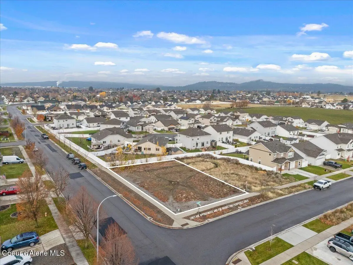 3223 N VAN WINKLE ST, Post Falls, ID 83854 - Image #1