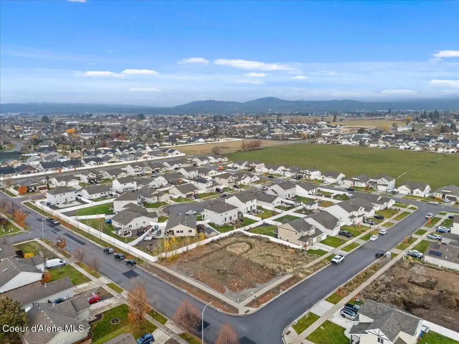 3223 N VAN WINKLE ST, Post Falls, ID 83854 - Image #3