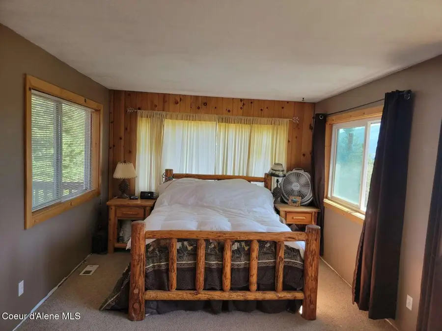 27525 N TIMBER RIDGE RD, Rathdrum, ID 83858 - Image #3