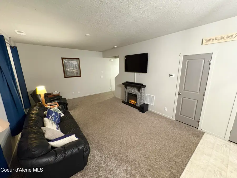 1596 N Minam Loop, Post Falls, ID 83854 - Image #3