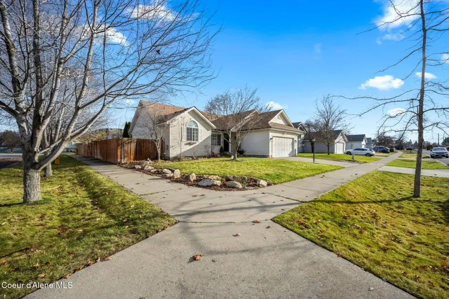 7664 N WINTER VIEW DR, Coeur Dalene, ID 83814 - Image #3